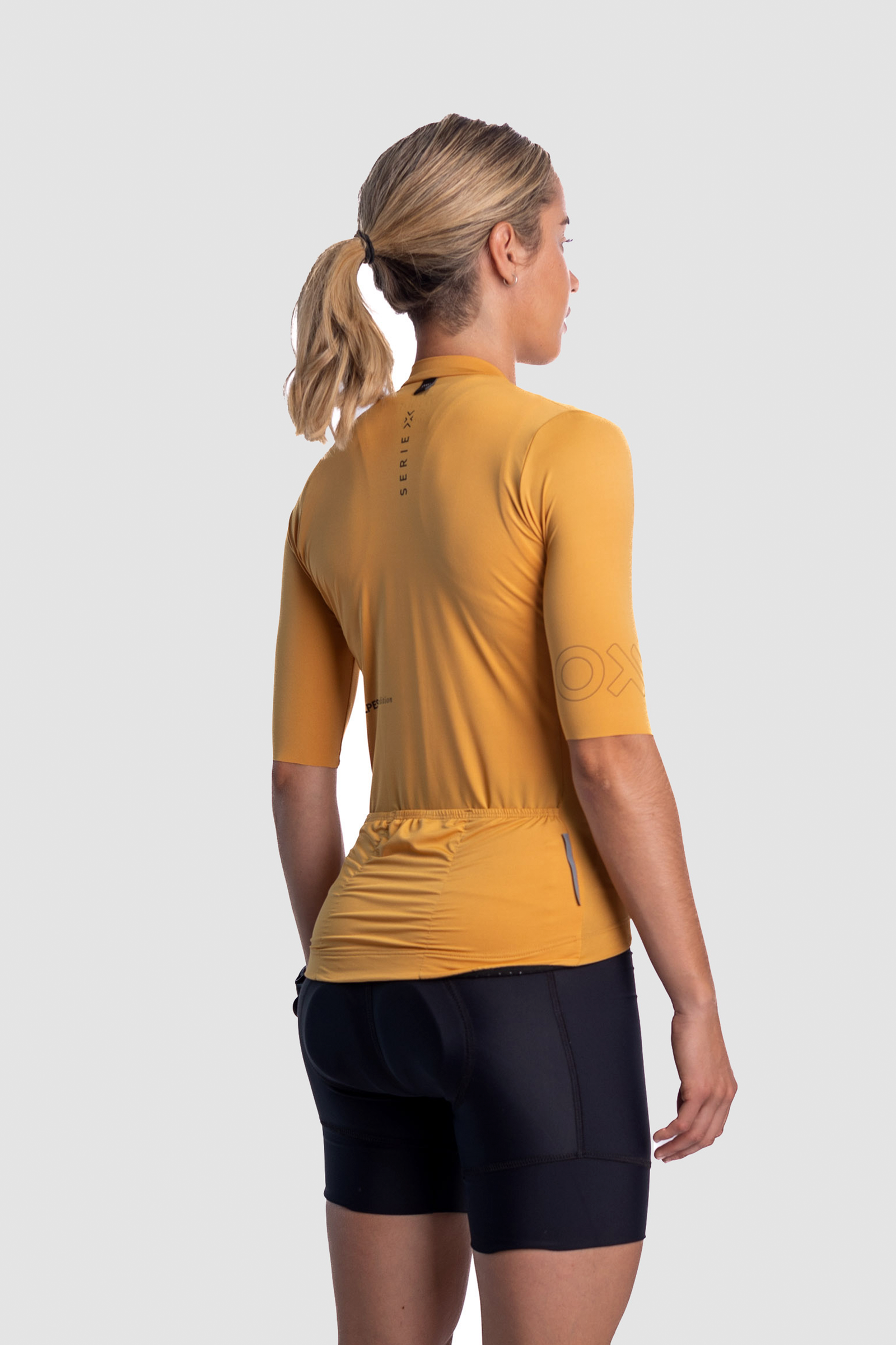 JERSEY ALPES OCRE SLIM FIT MUJER