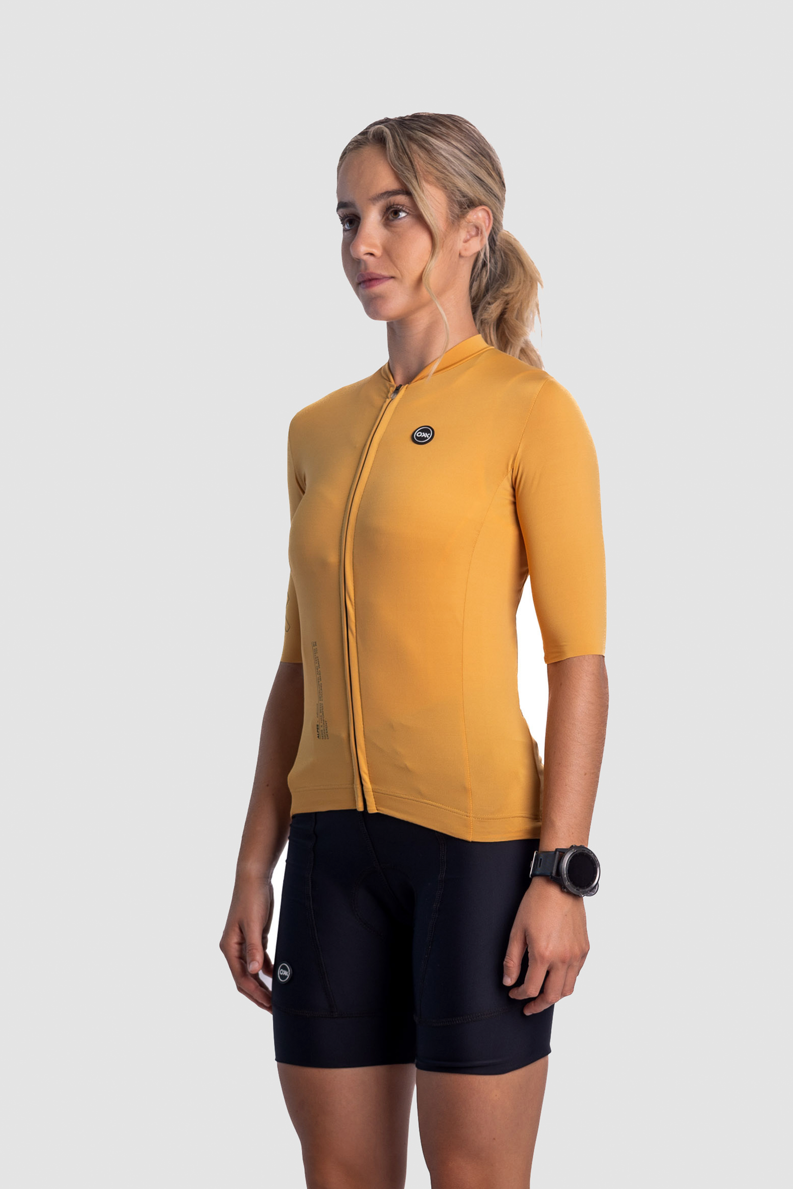 JERSEY ALPES OCRE SLIM FIT MUJER