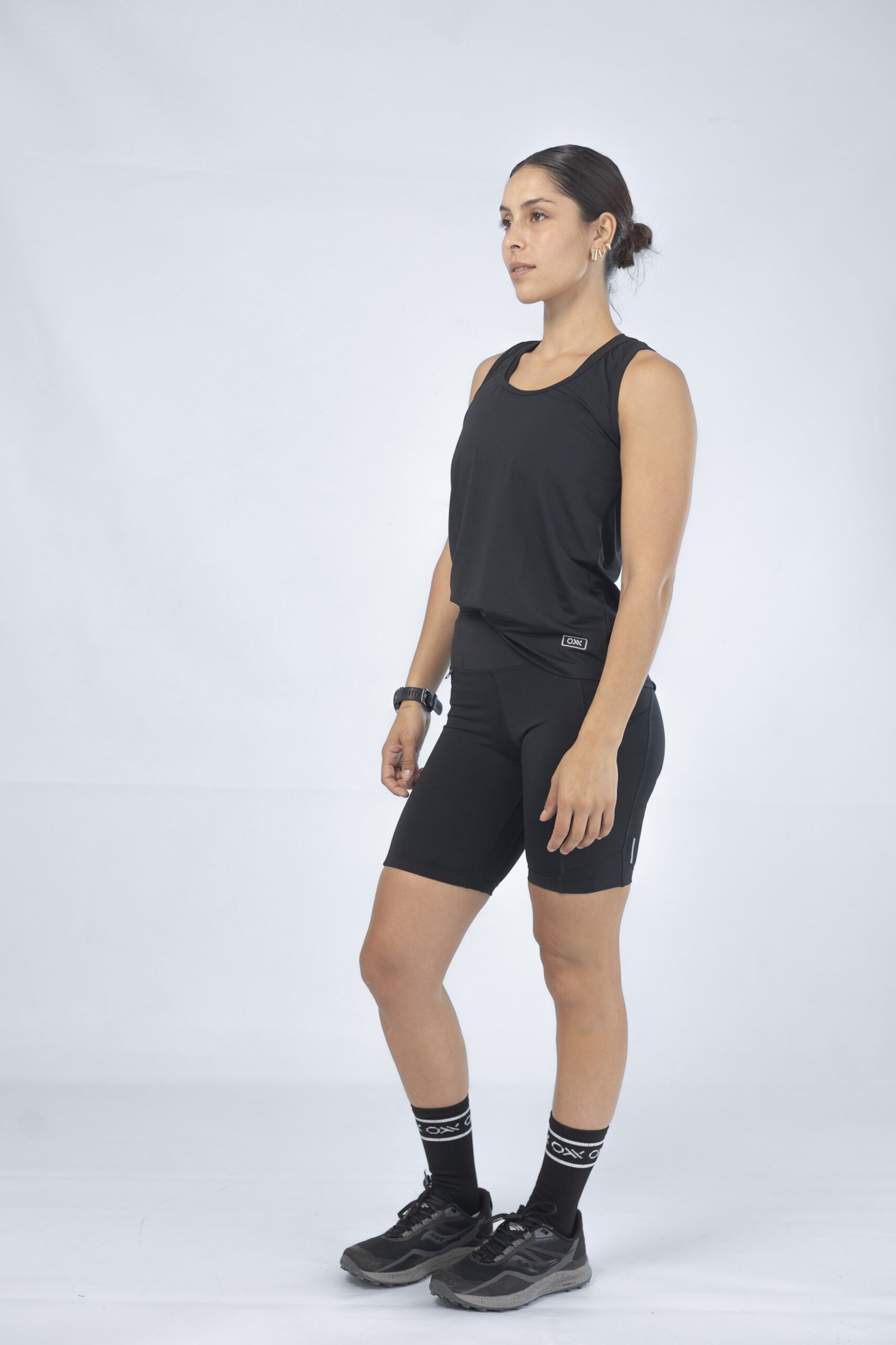 MUSCULOSA ATENEA BLACK MUJER