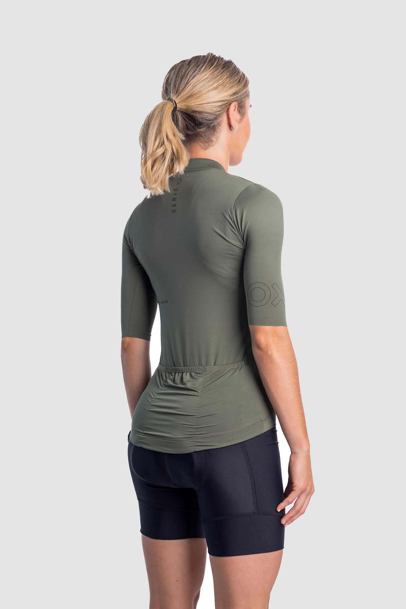 JERSEY ALPES DRY GREEN SLIM FIT MUJER